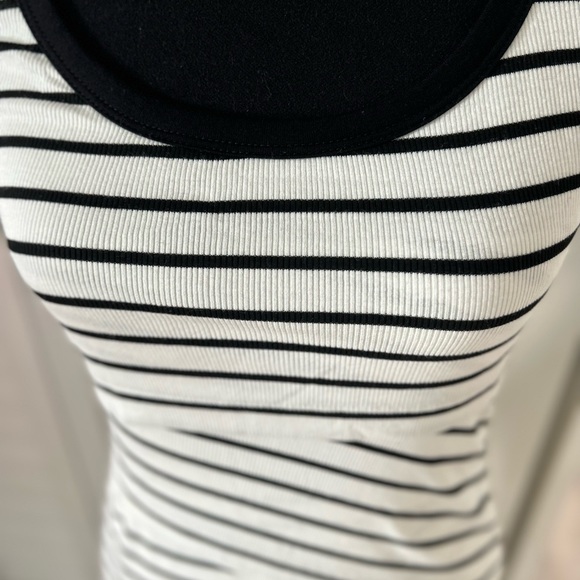 BAILEY 44 - Picture 3 of 4